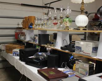 NEW CEILING FAN, ELECTRONICS, OIL LAMPS AND ELECTRIC LAMPS