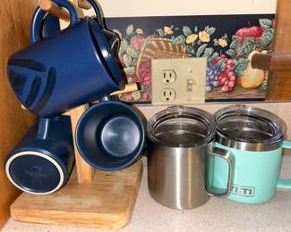 Whether on the go or snug at home, there’s an ideal mug. 