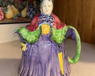 Her look might be a bit dour thanks to a nonfunctioning music box beneath her skirt. 