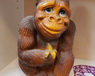 Vintage 1971 13" GORILLA BANK by New York Vinyl Products