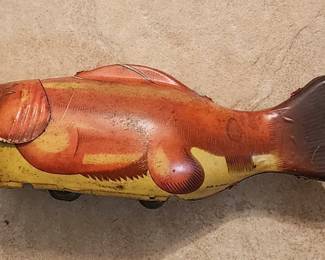 Vintage litho tin pull toy from Japan