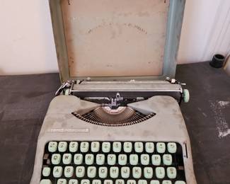 Hermes Rocket typewriter with case 
