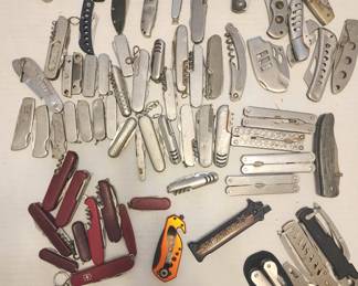 utility knives - Swiss army knives - stainless steel knives - collectible knives