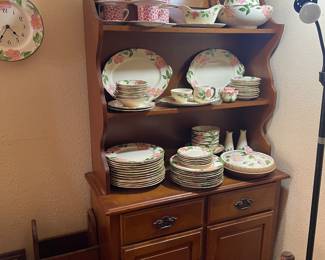 Early American hutch displays Franciscan Desert Rose Dish set - lots of special pieces - covered pie plate, wall clock, bowl & pitcher, gravy boat, platters, etc