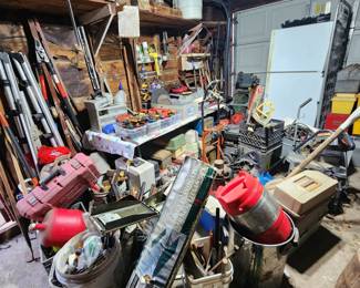 This garage is FULL FULL FULL of tools, tool boxes, lots of stuff!  We are still sorting and organizing