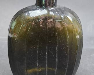 	Very Rare New England Ribbed Melon Flask In Dark Green Probably 1815-1830 7 Inches 