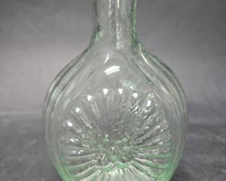 Sunburst Flask 1820-1840 Pale Green Sheared Mouth Pontil Scar Half Pint American Fine Condition 