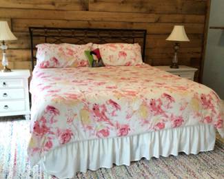 King size bed & bedding 