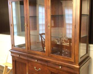 Drexel Heritage china cabinet 