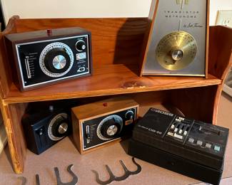 Metronomes, musical accessories