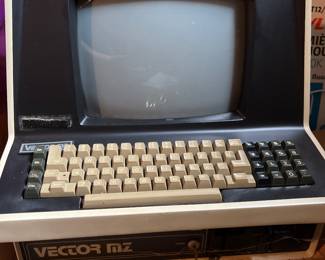 Vintage Vector Computer 