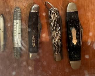 Vintage and antique pocket knives
