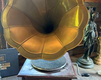 His Master's Voice RCA Victor Victrola in working order