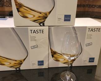Schmitt zwiesel white wine glasses, 18 total