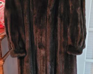 Ladies Mink coat size 10-12