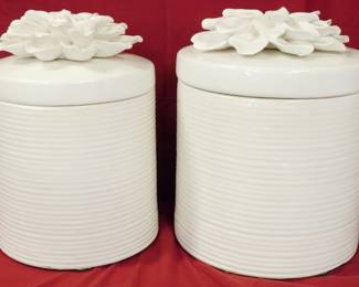 221 - 2 Floral Lid Containers 10.5"
