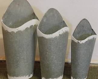 160 - Galvanized Set of 3 Metal Wall Pockets 18x10x5
