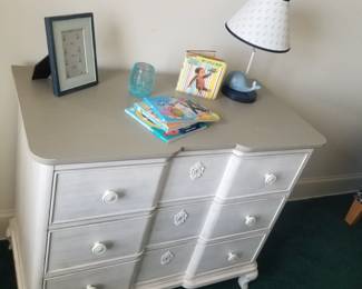 Vintage dresser