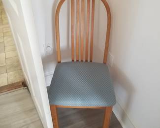 Dining chair