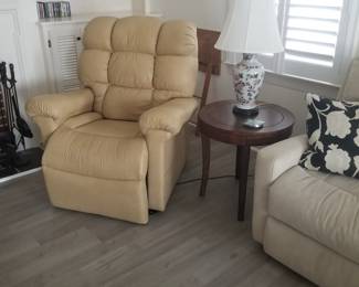 Leather recliner - electric