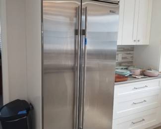 Sub-Zero 36" refrigerator