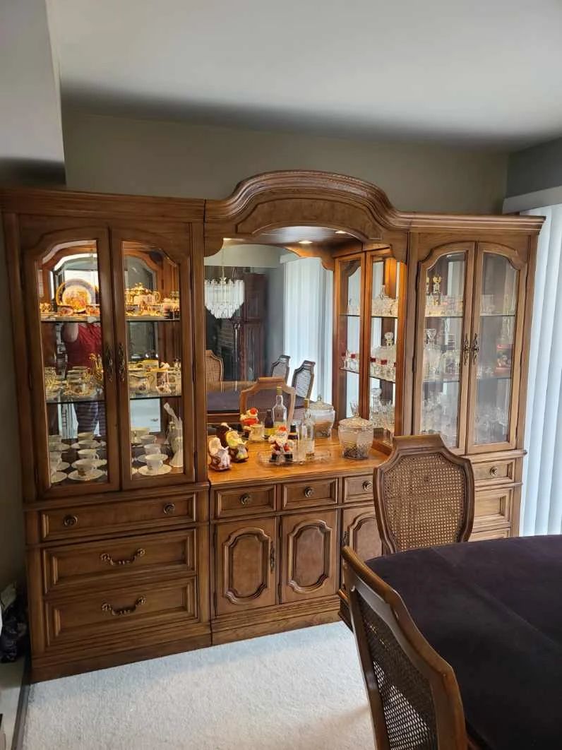 PreSale Available Item Thomasville Lighted Glass Display Cabinetry 1200.00