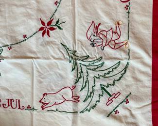 God Jul Handmade Needle Work Table Cloth