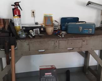 Tool bench