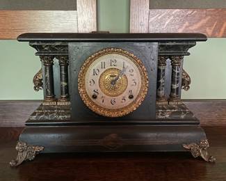 MANTLE CLOCK