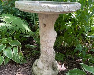 VINTAGE CONCRETE BIRD BATH
