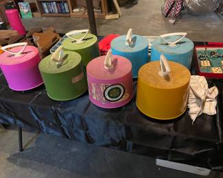 Lots of 45 records in cases