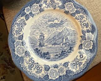 Royal warwick Lachs of Scotland dishes