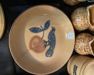 Pfaltzgraff America pattern dishware