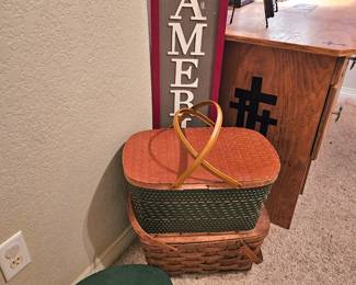 vintage picnic baskets