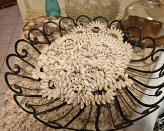 Vintage shell rivets 