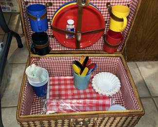 Wonderful picnic case!