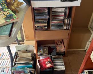 LOTS OF CD'S