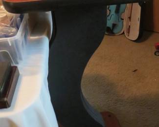 Single speaker stand