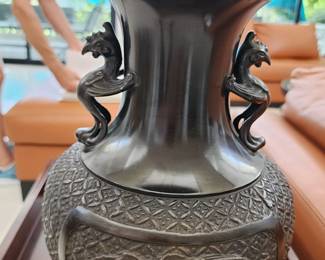 vintage japanese urn lamp