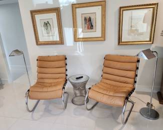 the pair of Knoll miles Van Der Rhoe