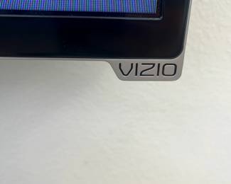 Ginormous 80" tv. This seriously was used about 12 times.  There's another tv in the den that is 60"