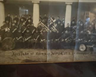 Close up of WW2 band photo