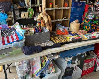 Tools and decorations 