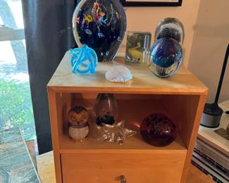 A small quantity of the Murano style glass paper weights 