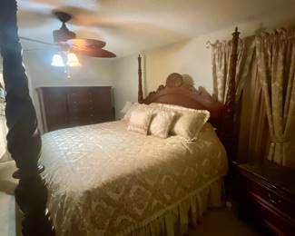 Lexington "Nautica" King size 4 poster bed.