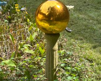 Gazing ball on stand