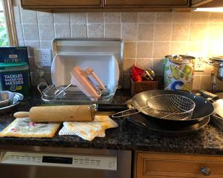 Wok, Cookware/Bakeware