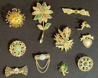  007 Assorted Gold Colored Brooches