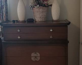 Nice 5 Drawer MCM Dresser