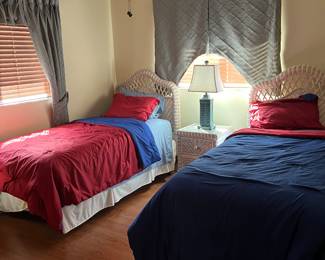 Wicker twin bedroom set